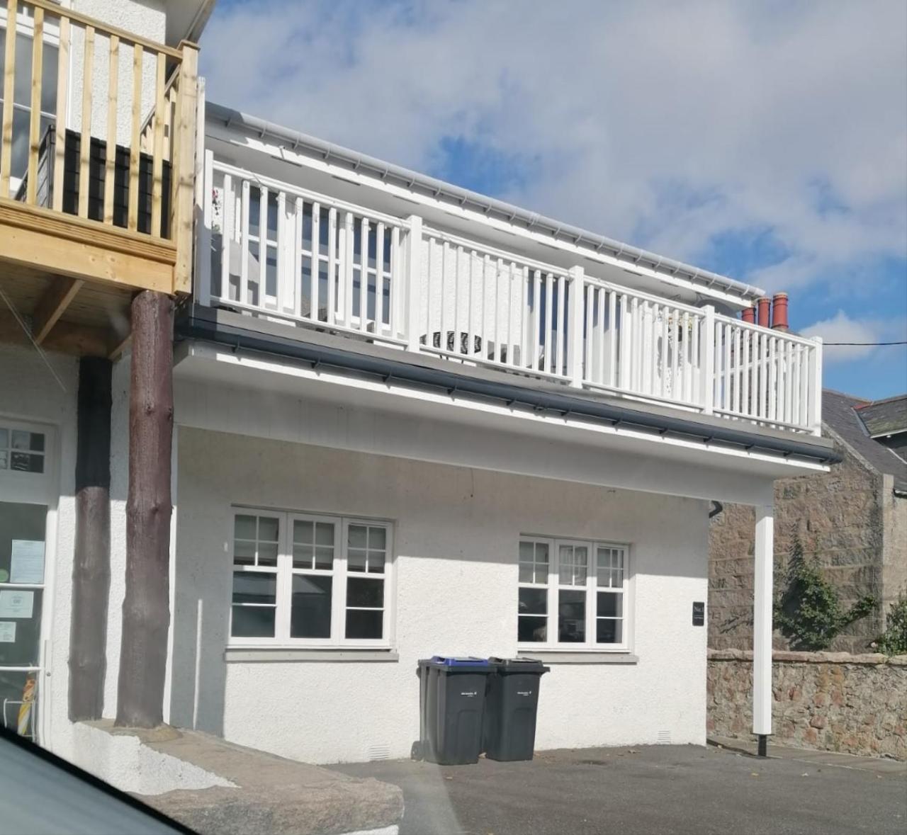 1 Golf Mews Apartment Балатър Екстериор снимка